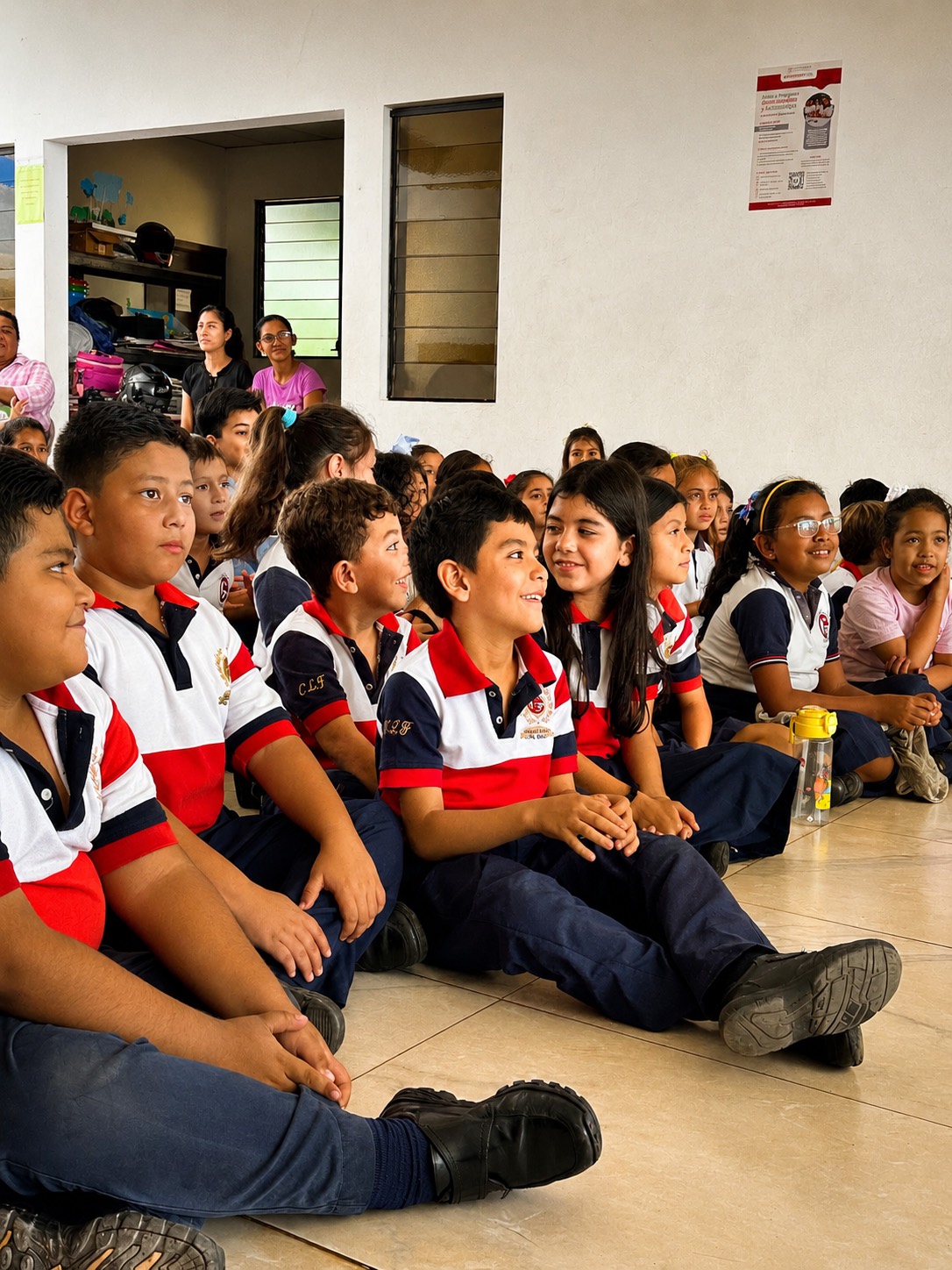 Estudiantes de Cuarto Grado en clase