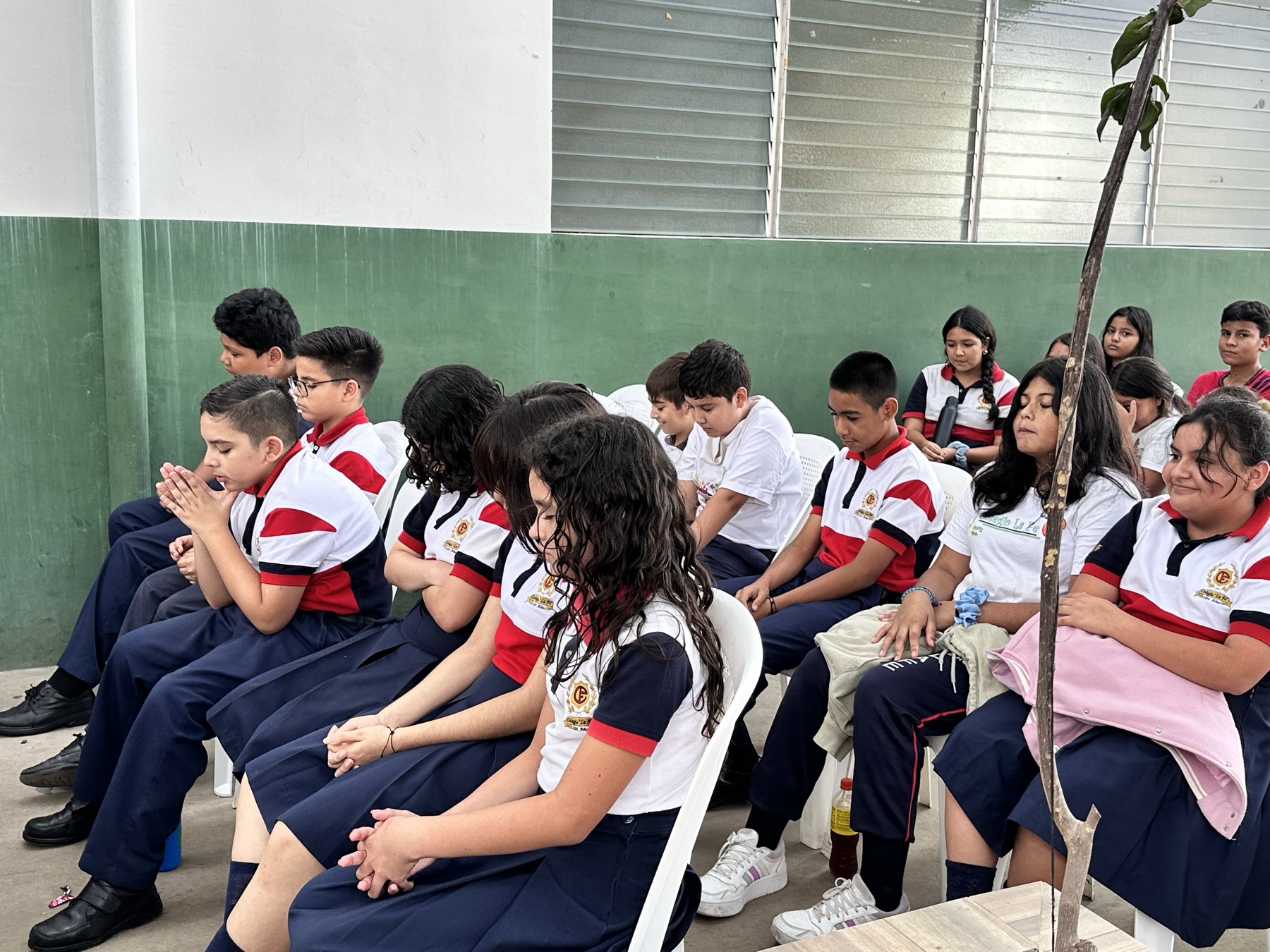 Estudiantes de Quinto Grado del Colegio La Fe