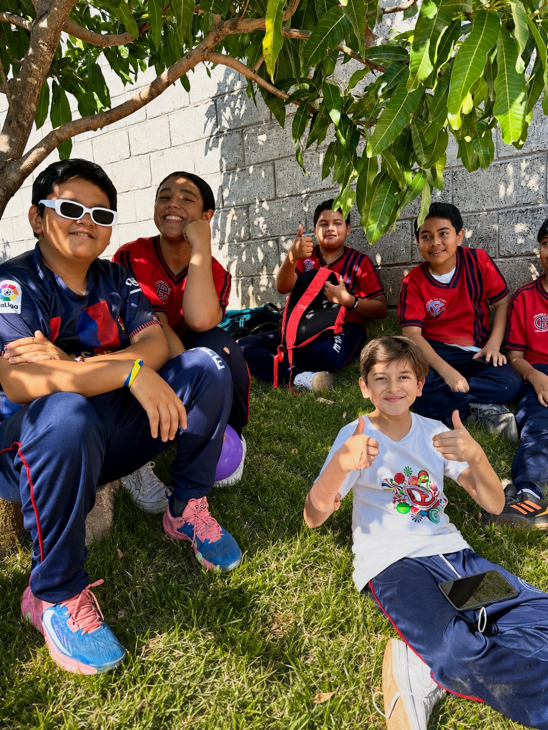 Estudiantes de Sexto Grado del Colegio La Fe
